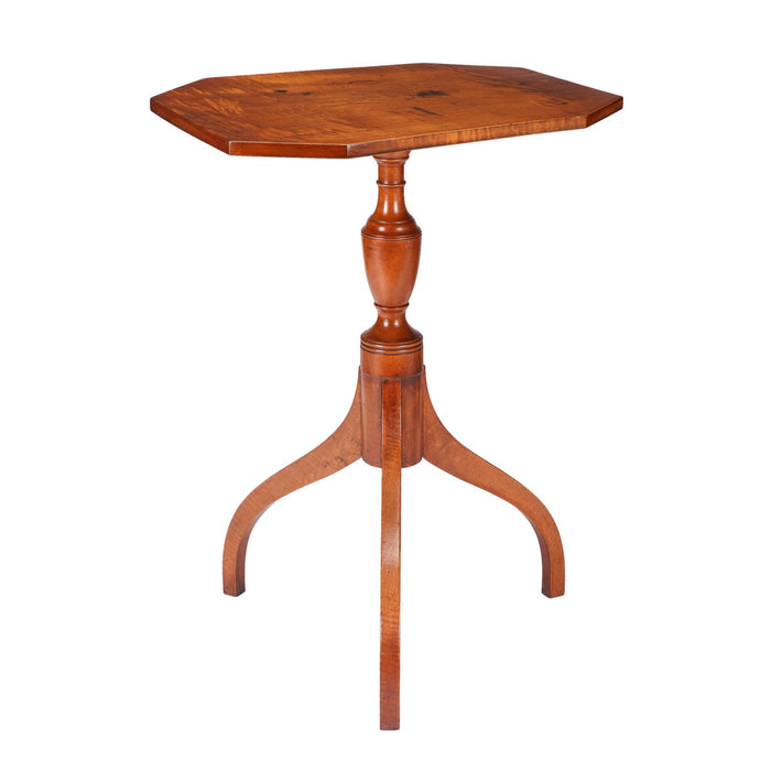 American Hepplewhite maple spider leg candle stand (c. 1800-10)