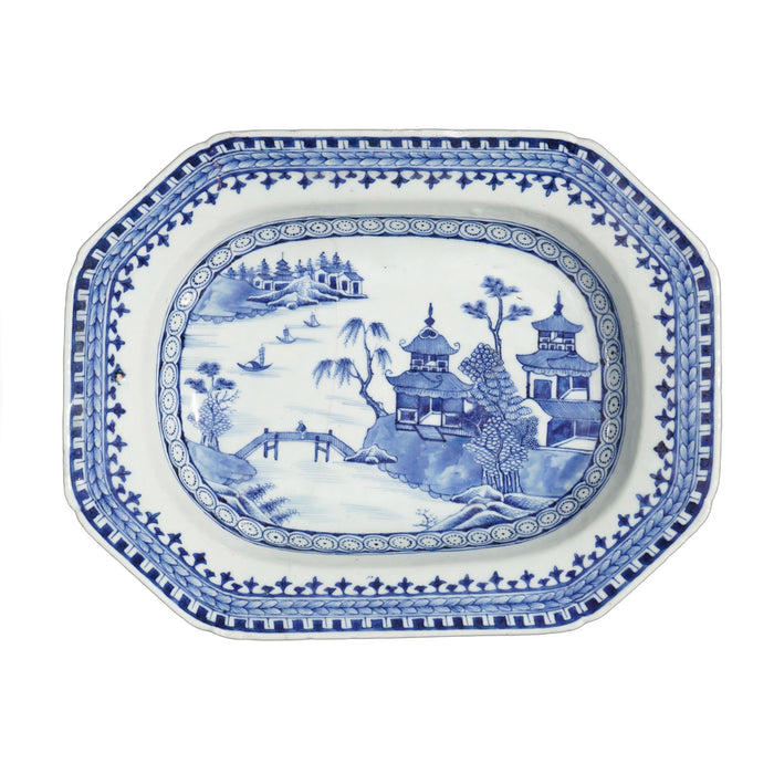 China trade export octagonal porcelain platter (c. 1800's)