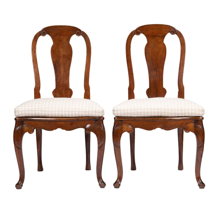 Pair of French walnut plank seat hall chairs on cabriole legs (1800's)
