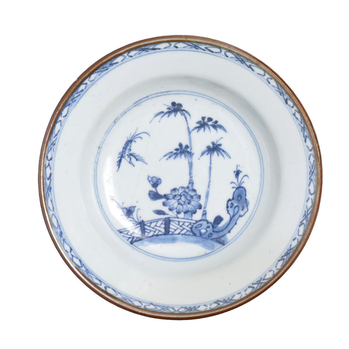 Chinese export porcelain shallow dish (c. 1800)