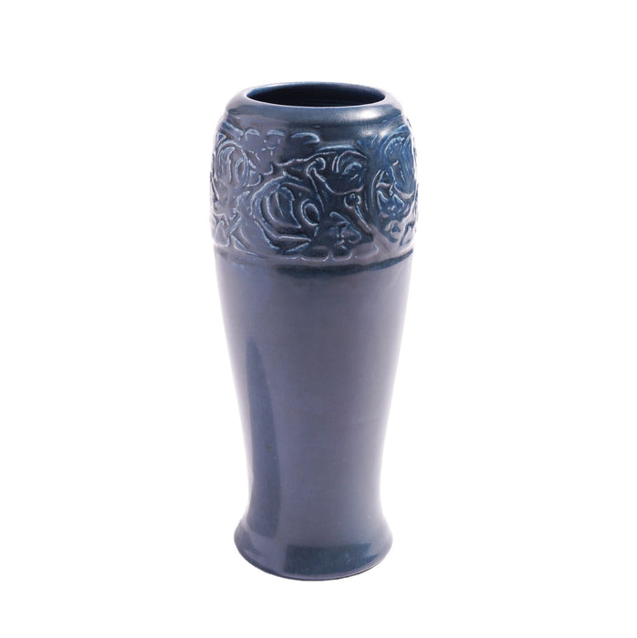 Rookwood ceramic vase in blue (1920)