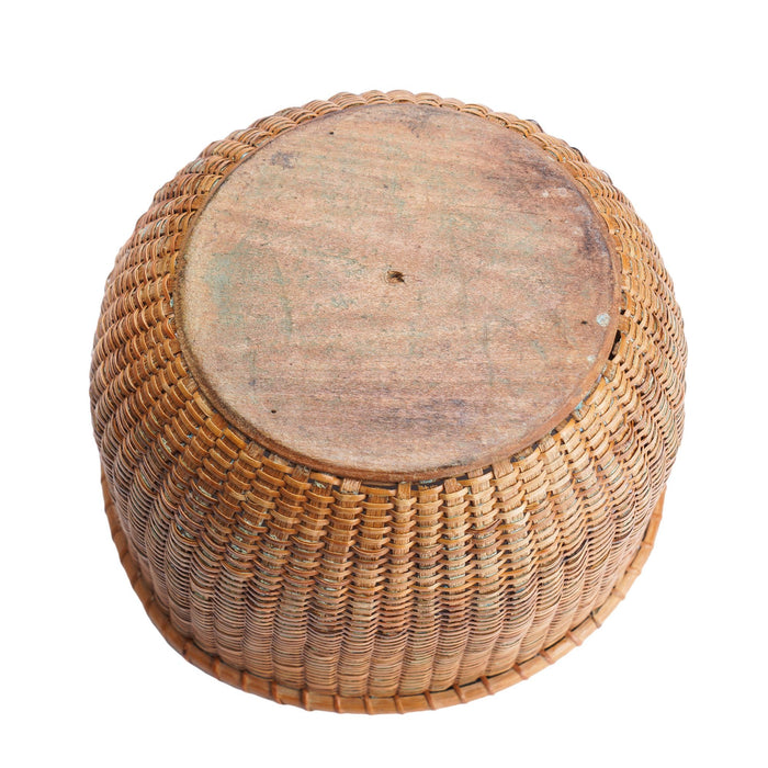 Nantucket lightship basket attributed to Mitchy Ray (1900-50)