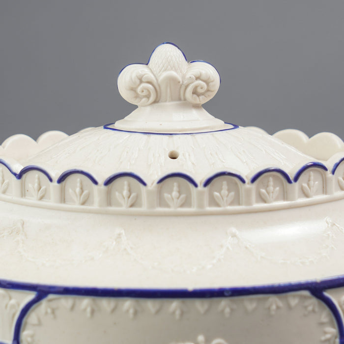 English stoneware teapot by Castleford (c. 1810)