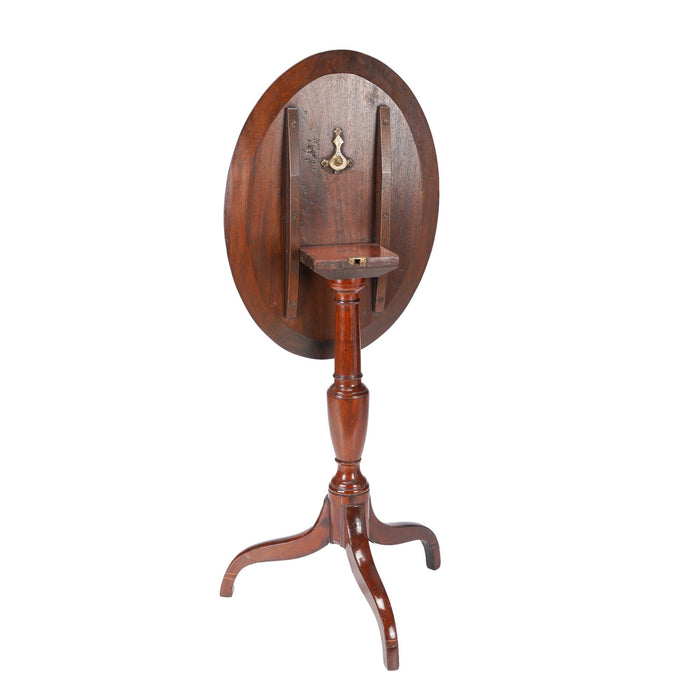 American tilt top spider leg oval candle stand (c. 1790-1810)
