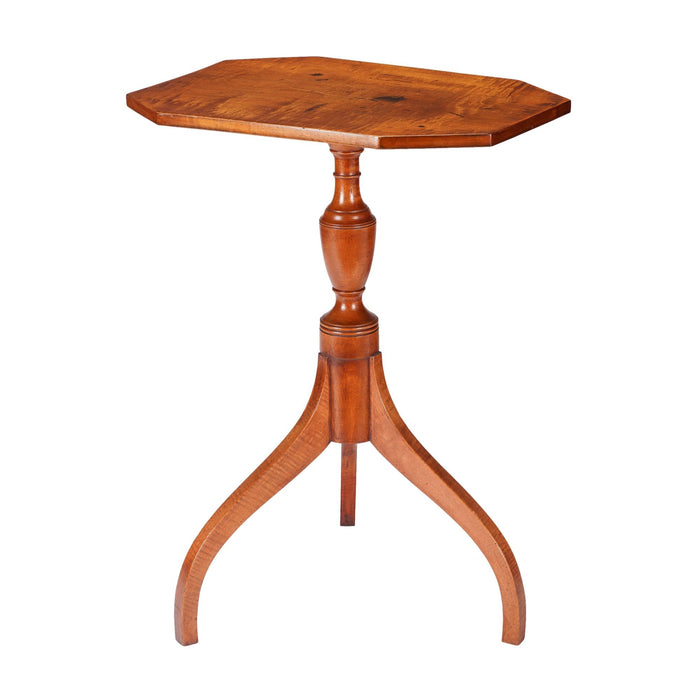 American Hepplewhite maple spider leg candle stand (c. 1800-10)