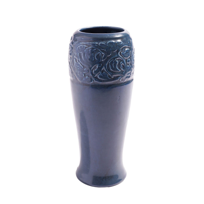 Rookwood ceramic vase in blue (1920)