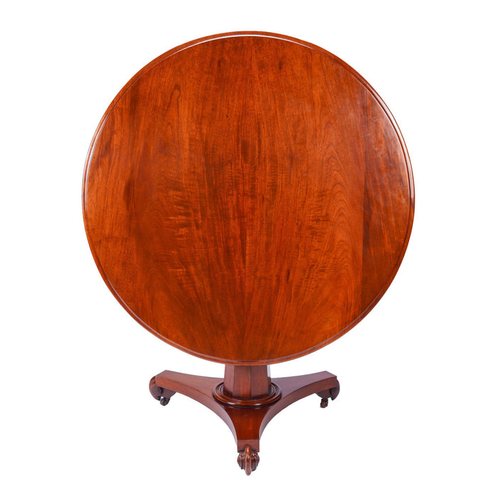 American mahogany round top table (c. 1835)