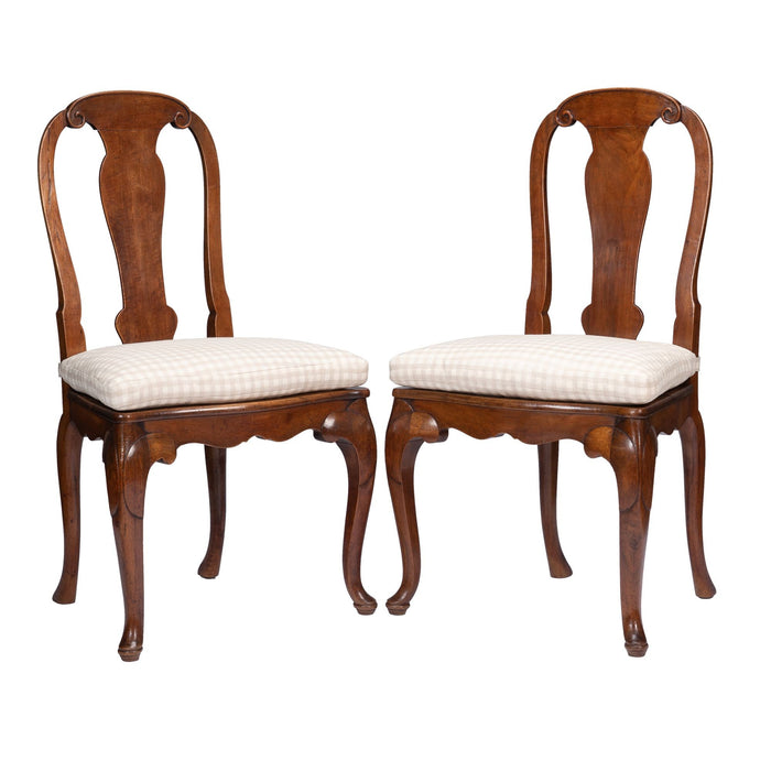 Pair of French walnut plank seat hall chairs on cabriole legs (1800's)