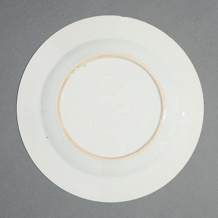 Chinese export porcelain plate decorated in cobalt underglaze blue (c. 1750's)