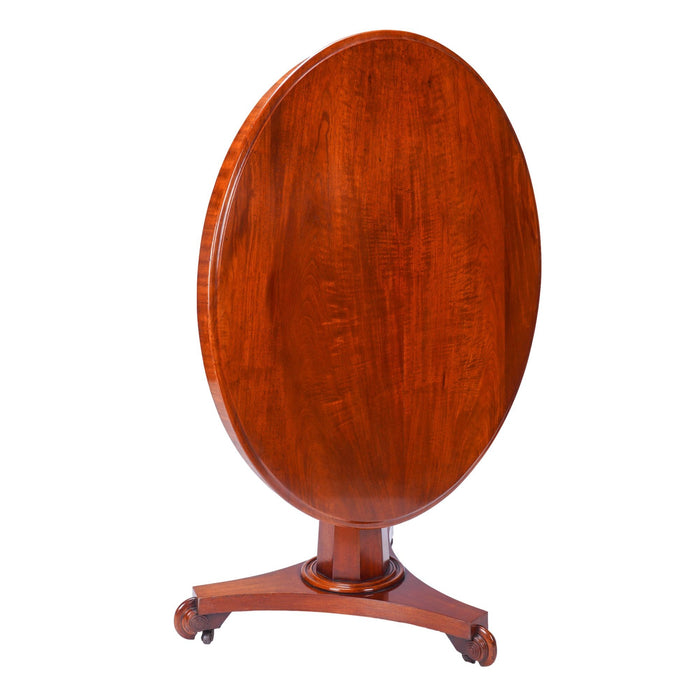 American mahogany round top table (c. 1835)