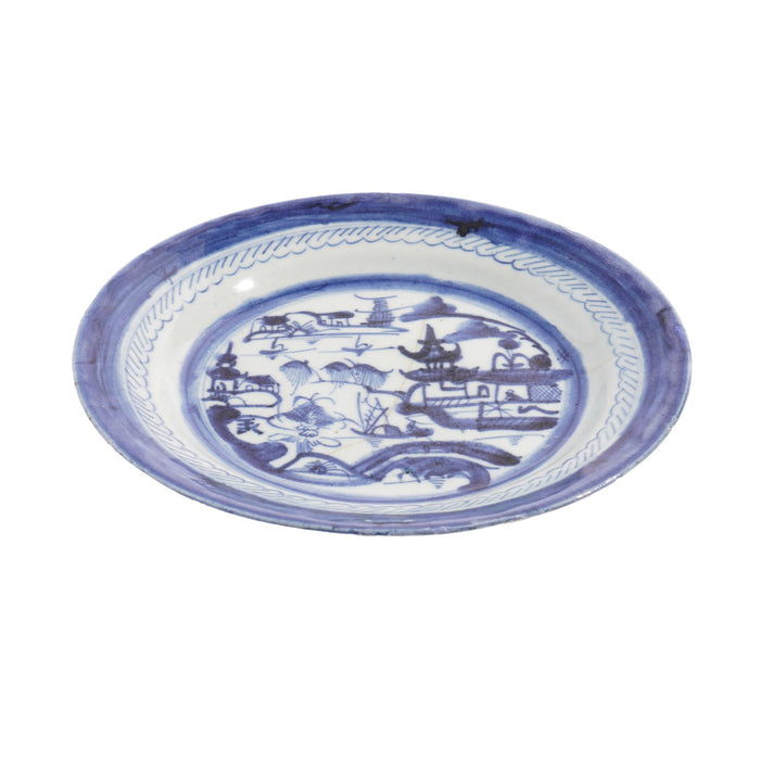 Set of 4 Chinese export Canton patterned tea plates (c. 1850-75)