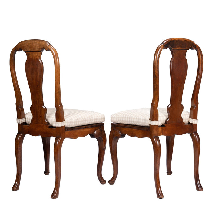 Pair of French walnut plank seat hall chairs on cabriole legs (1800's)