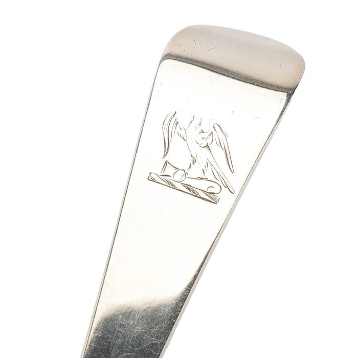 English Georgian shell form ladle in sterling silver (c. 1700's)