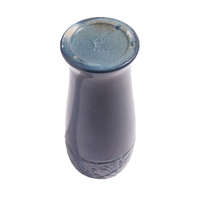 Rookwood ceramic vase in blue (1920)