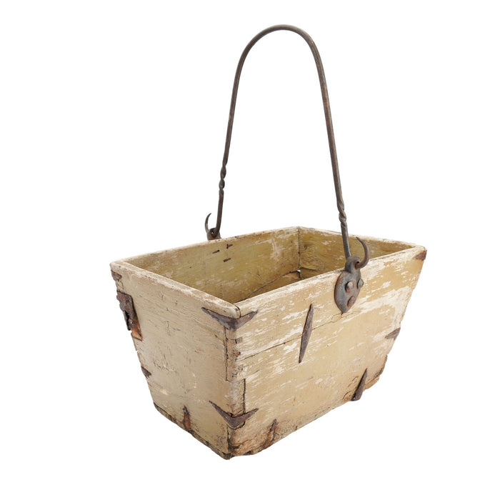 Distressed French painted wood garden trug (c. 1880-1910)