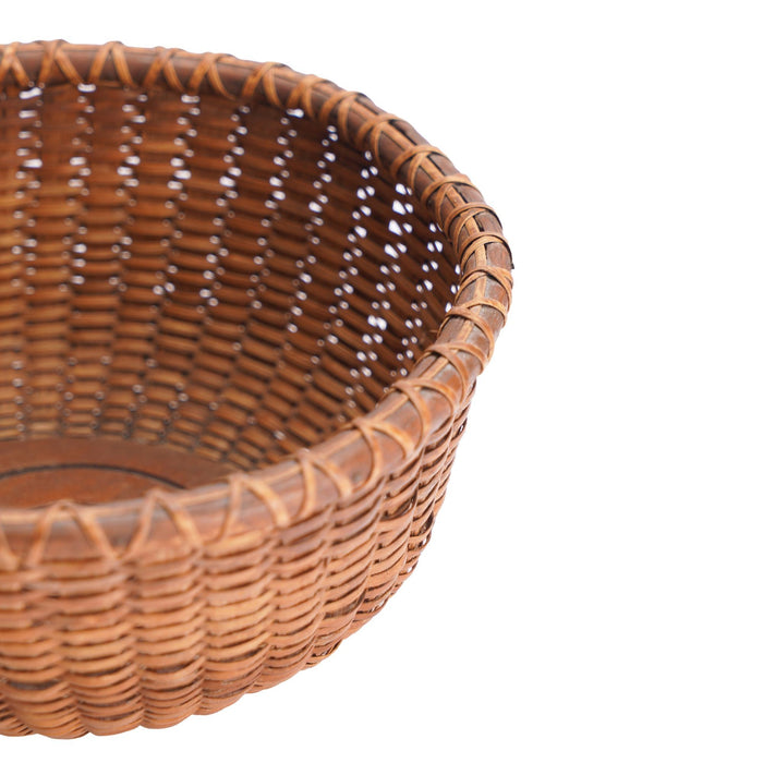 Nantucket basket attributed to the Coffin School (1900's)