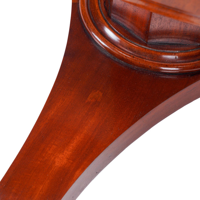 American mahogany round top table (c. 1835)