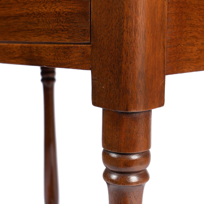 American walnut one drawer stand with stretcher shelf (1810-20)