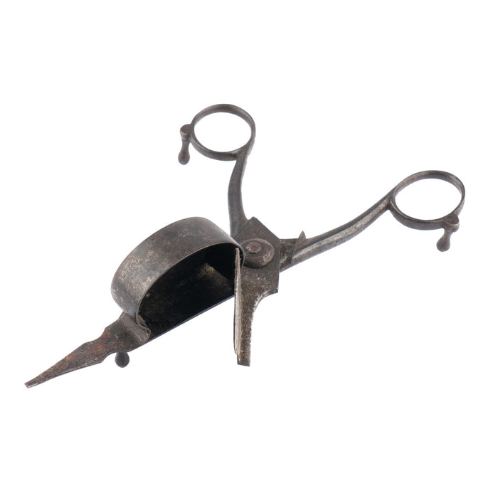 English steel wick trimmer (c. 1800)