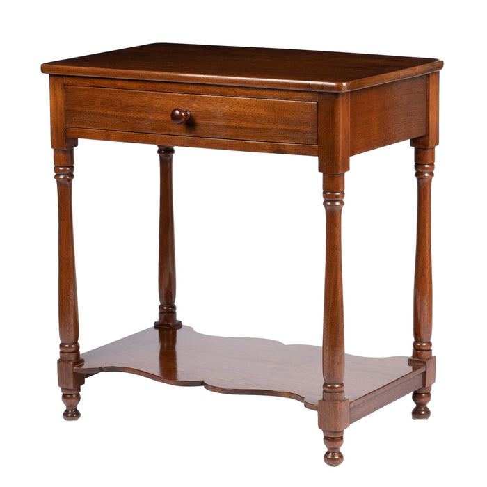 American walnut one drawer stand with stretcher shelf (1810-20)