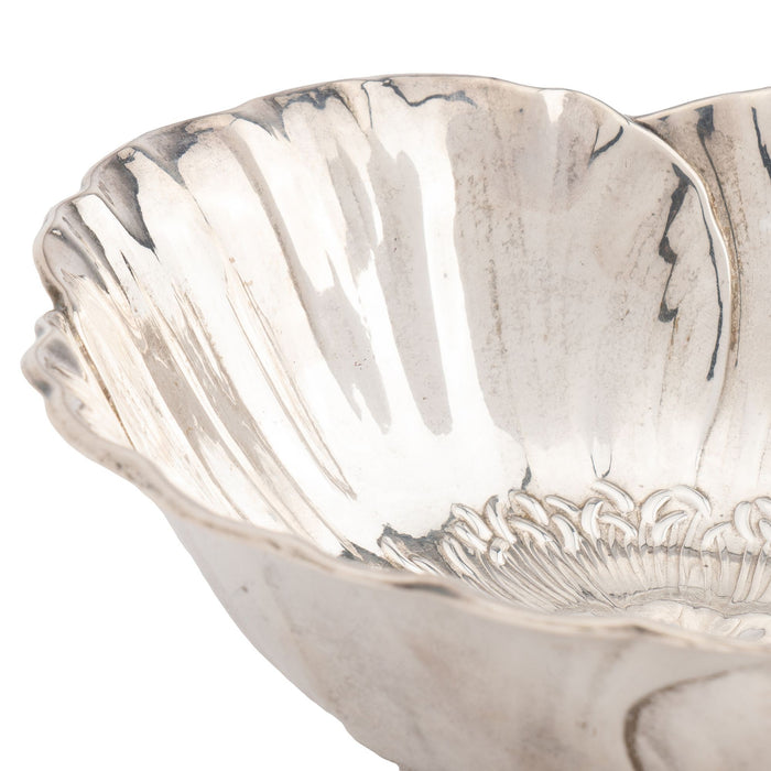 Hand hammered sterling silver bowl by Meriden Britannia Co (1893)