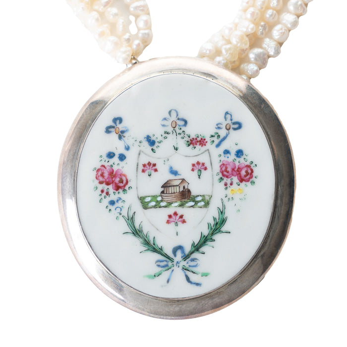 Chinese export porcelain armorial shard with multiple strand pearl necklace (c. 1790)