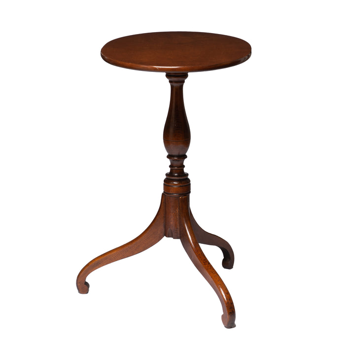 American cherry Hepplewhite candle stand (c. 1800)