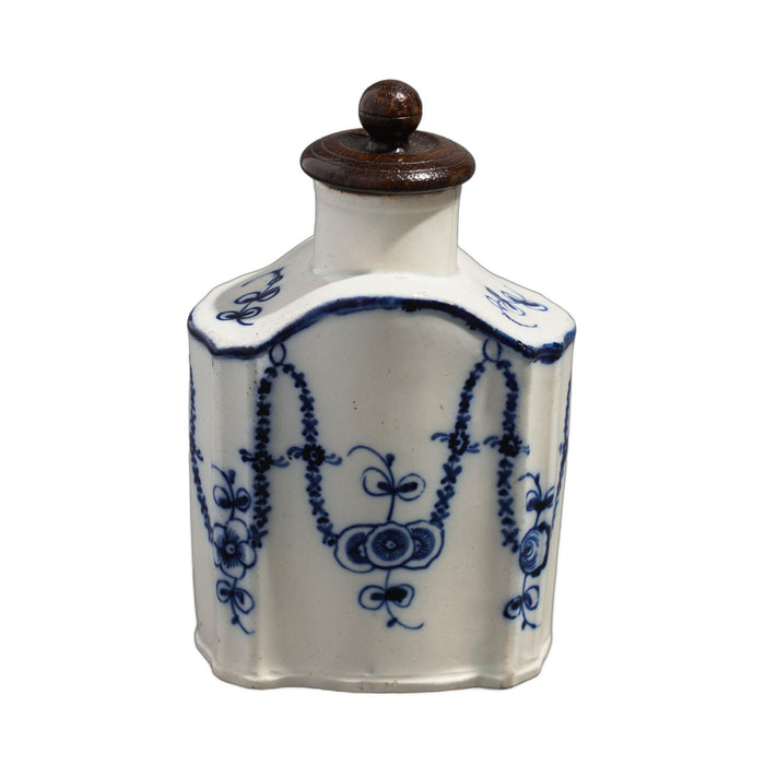 Bombay shaped English pearlware tea caddy (c. 1780)