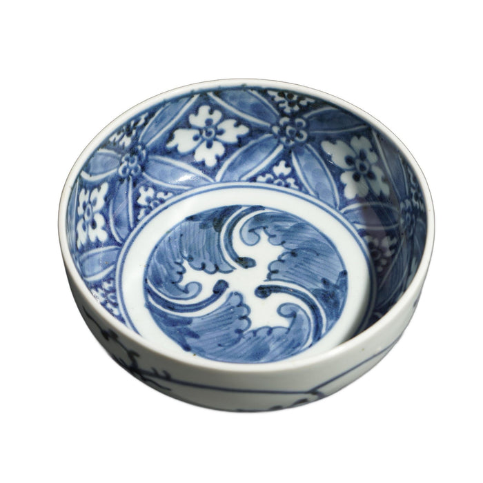 Japanese porcelain footed bowl with cobalt decoration (c. 1800's)