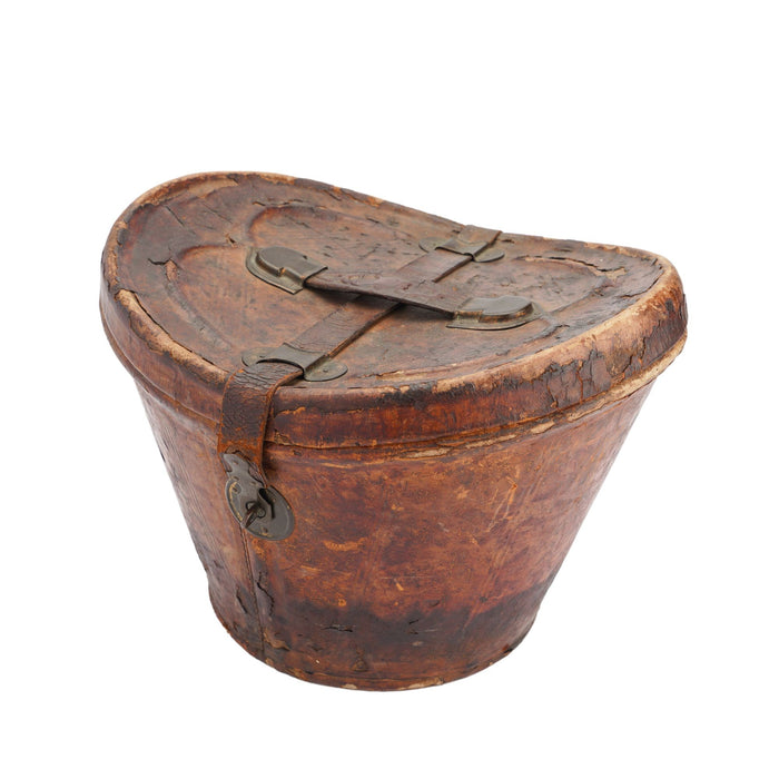 English leather hat box for a man’s wide brim top hat (c. 1830-40)