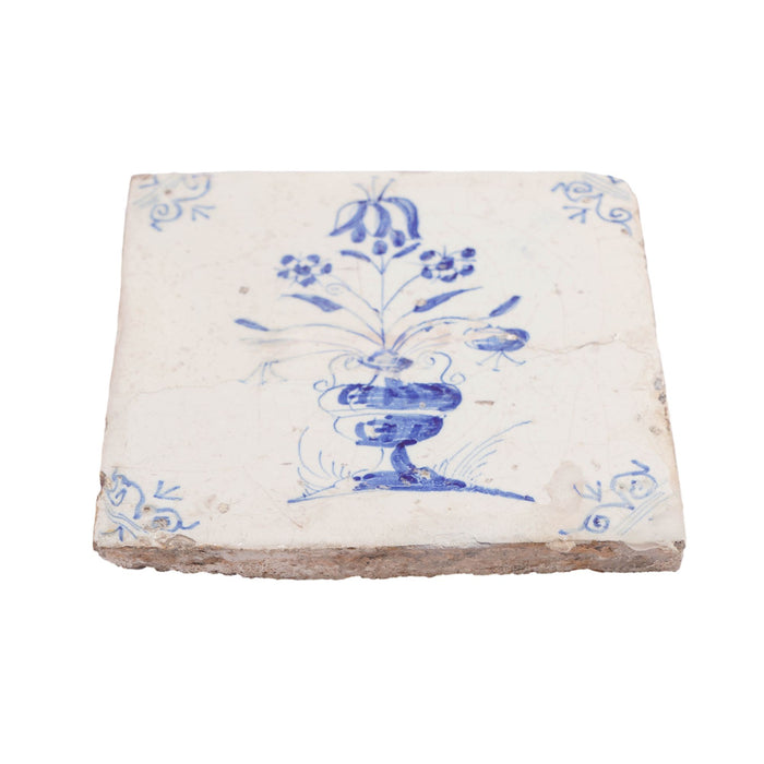 Set of 5 Delft faience tiles with tulips in an urn (c. 1600's)