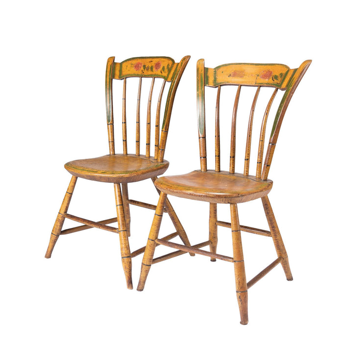 Pair of New England painted Windsor side chairs (c. 1830-40)