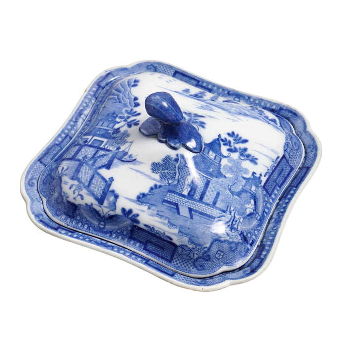 English Davenport Tea House pattern covered serving dish (c. 1800-25)