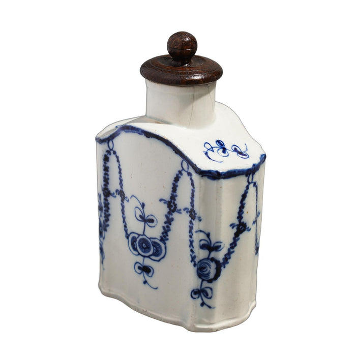 Bombay shaped English pearlware tea caddy (c. 1780)