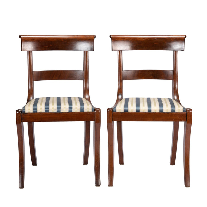 Pair of New York mahogany Klismos slip seat side chairs (c. 1825)