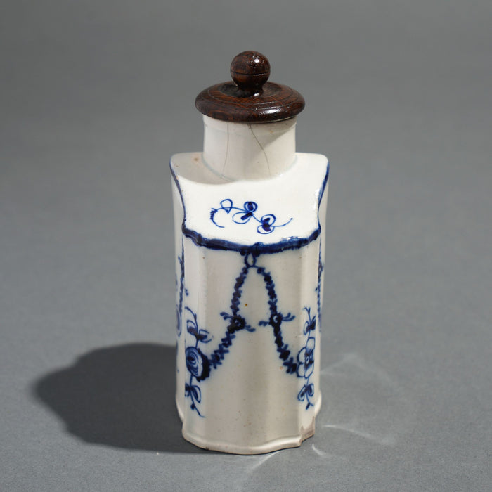 Bombay shaped English pearlware tea caddy (c. 1780)