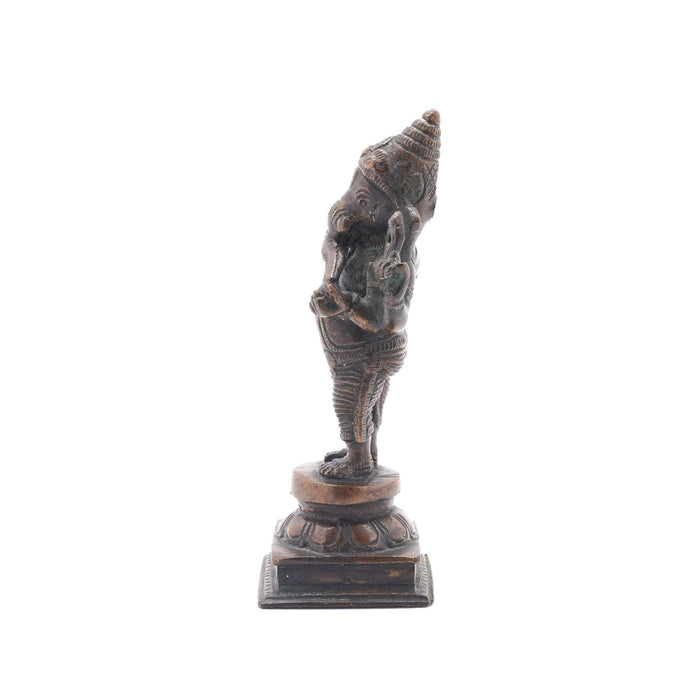 Indian cast bronze figure of Ganesha (c. 1800's)