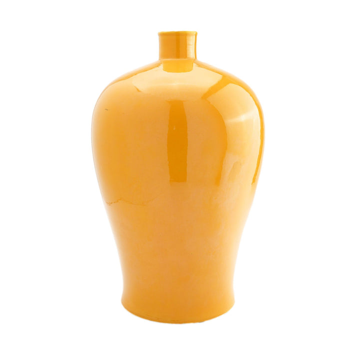 Large Chinese mei-ping form porcelain vase in Imperial yellow (1912-1949)