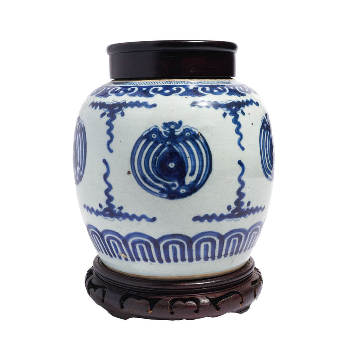 Chinese ceramic ginger jar on wood stand (c. 1661 -1722)