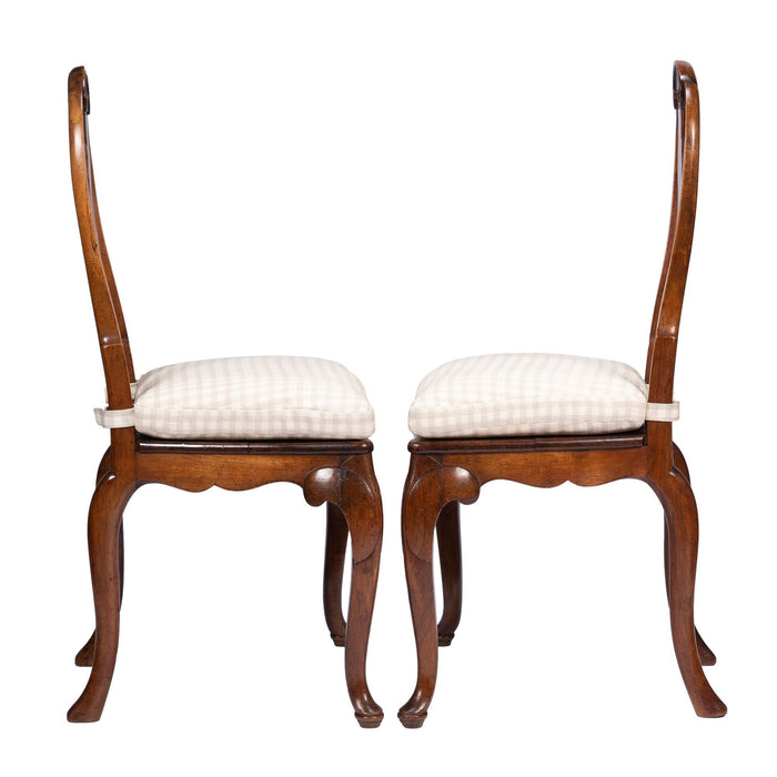 Pair of French walnut plank seat hall chairs on cabriole legs (1800's)