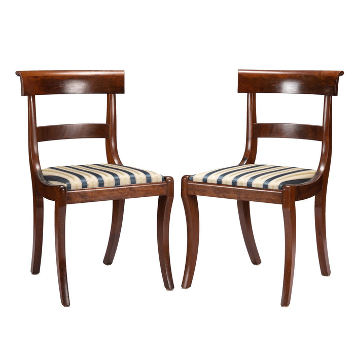 Pair of New York mahogany Klismos slip seat side chairs (c. 1825)