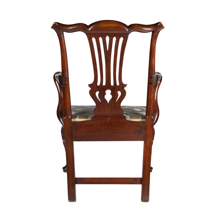 English George II walnut arm chair with upholstered slip seat (c. 1740-60)