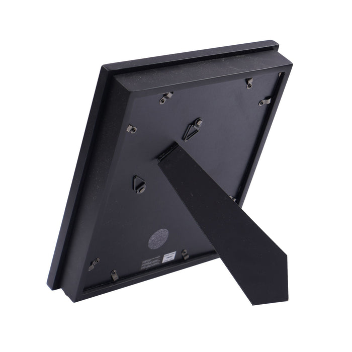 Shadowboxed tortoise shell snuff box with a finely painted miniature portrait (c. 1775)