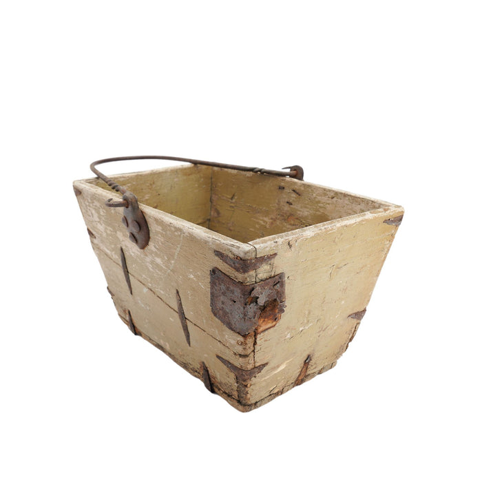 Distressed French painted wood garden trug (1880-1910)
