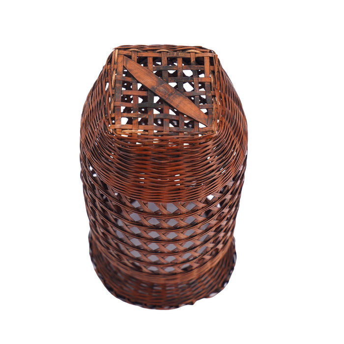 Japanese Ikebana Hanaire form split bamboo basket (1900-1930)