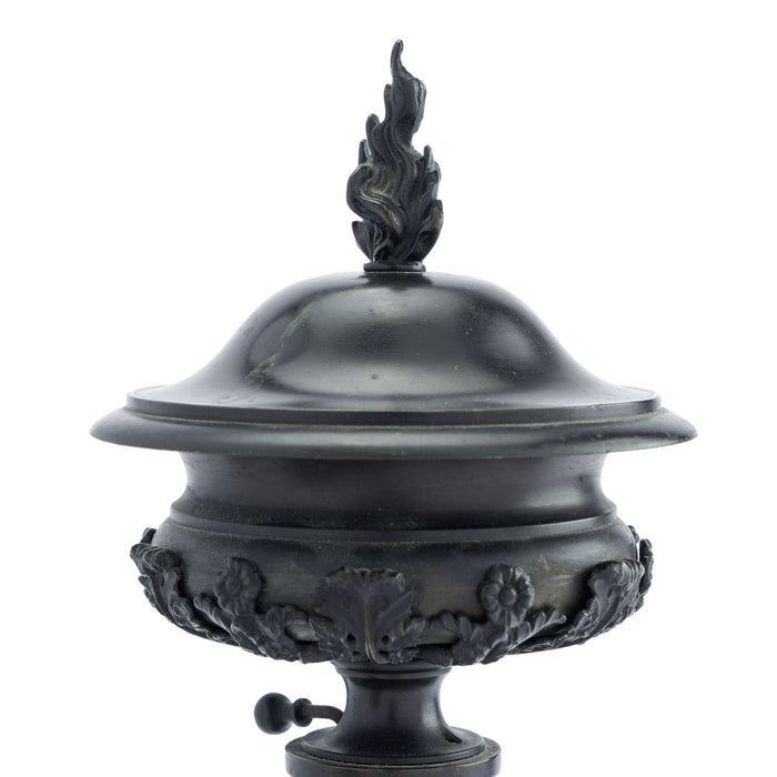 American cast bronze single arm Argand lamp with shade (1810-15)