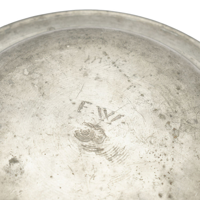 English pewter plate with beaded rim and touch mark on the reverse (1700's)