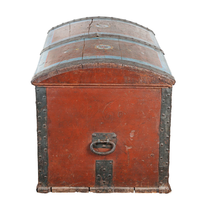 Norwegian painted pine coffer top trunk with original painted decoration (1783)