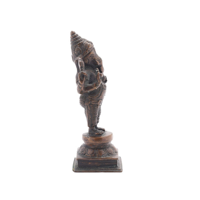 Indian cast bronze figure of Ganesha (c. 1800's)