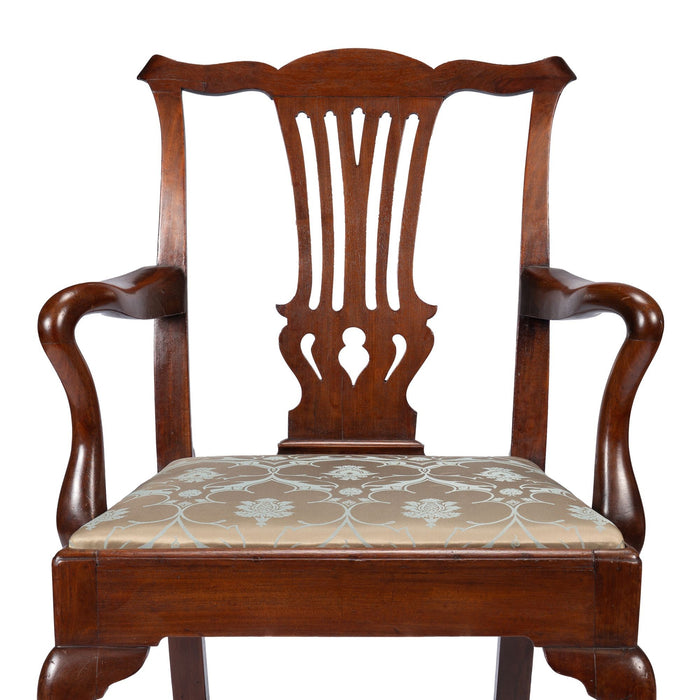 English George II walnut arm chair with upholstered slip seat (c. 1740-60)